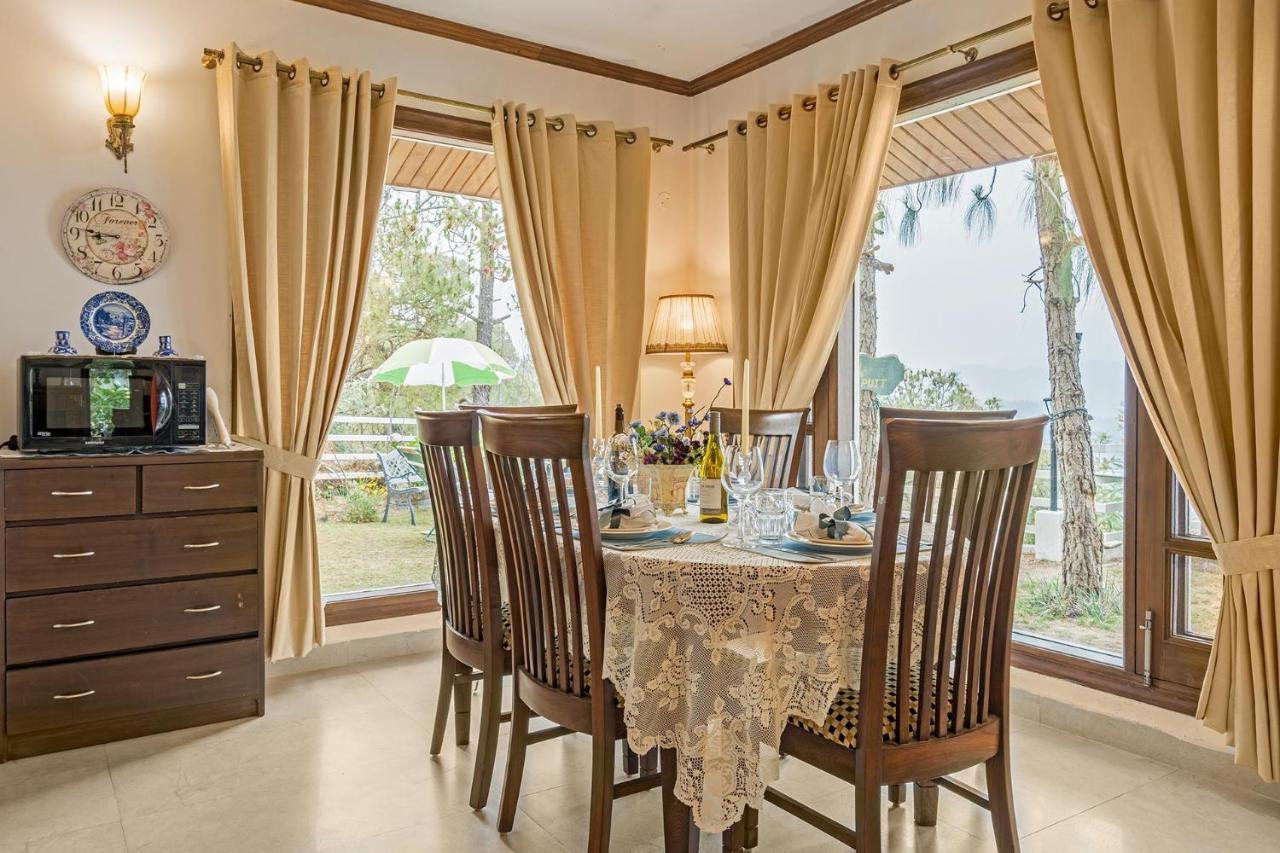 Stayvista At Bellevue With Outdoor Jacuzzi Касаули Екстериор снимка