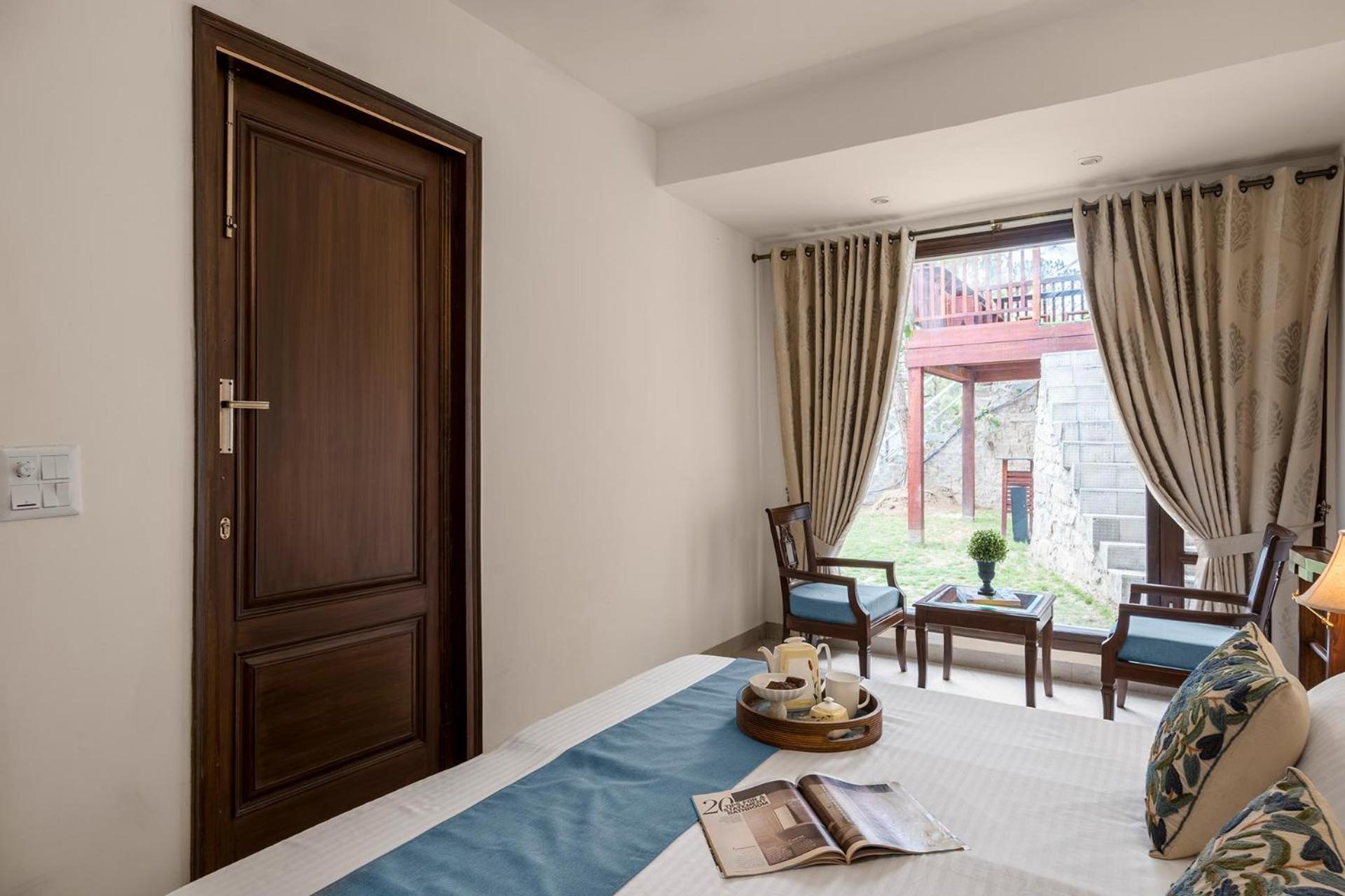 Stayvista At Bellevue With Outdoor Jacuzzi Касаули Екстериор снимка