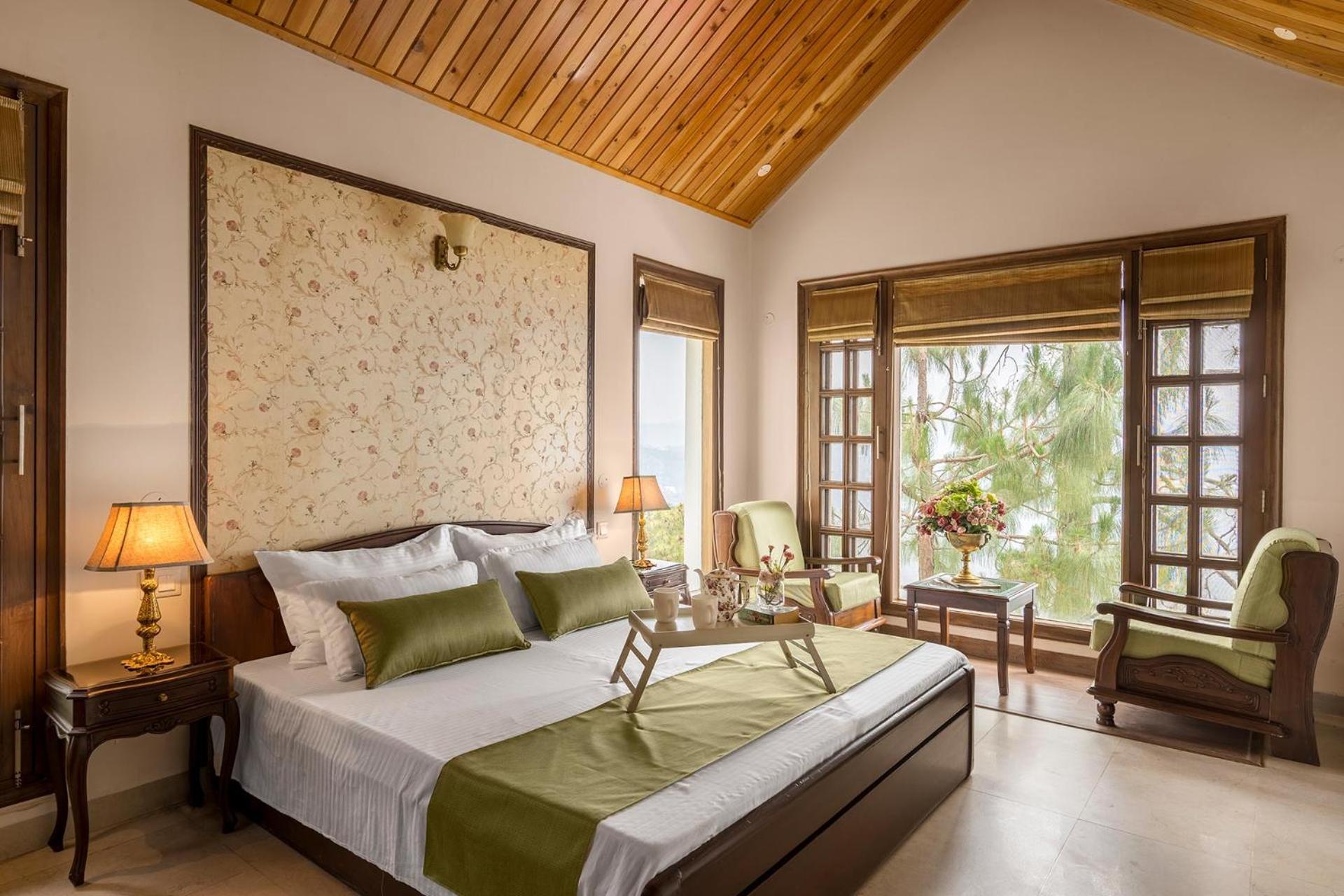 Stayvista At Bellevue With Outdoor Jacuzzi Касаули Екстериор снимка